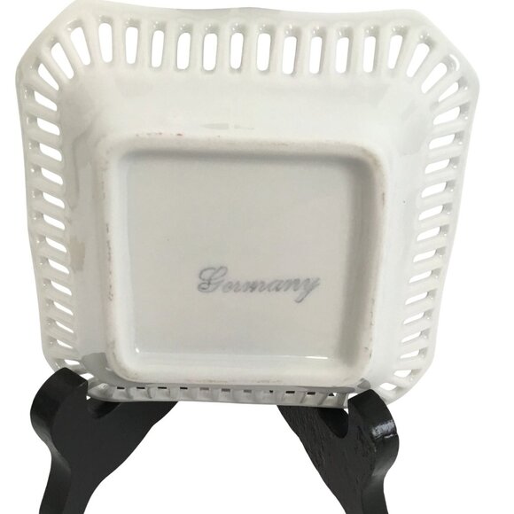 VTG (2) German Porcelain Reticulated Lattice Trinket Dish Romantic Scene Floral - Picture 6 of 12